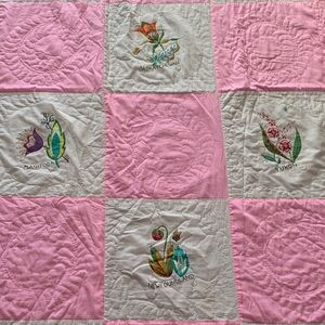 🇨🇦 CANADIAN FLOWERS Embroidered Quilt